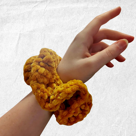 Crochet Velvet Scrunchie – Mustard